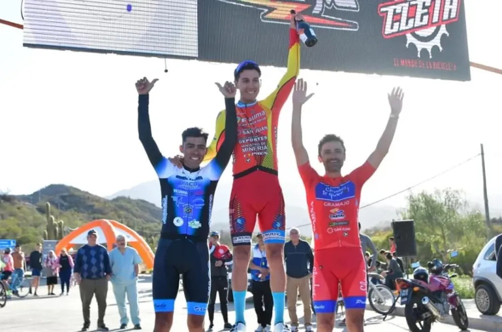 Nico se quedó con la reina en Chilecito y Rosas se consagró en la General