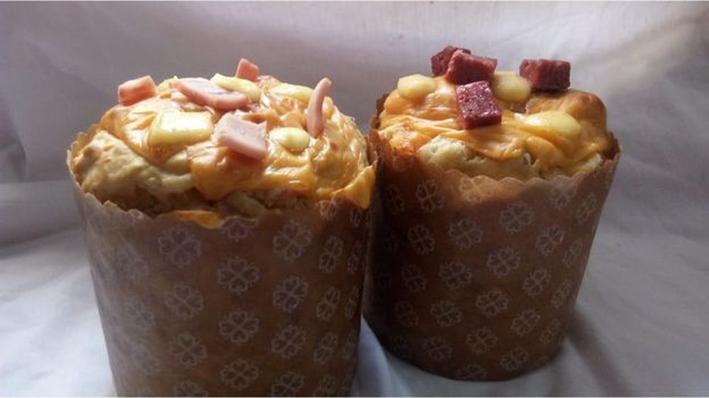 Reversionó el tradicional pan dulce a salado y se volvió viral