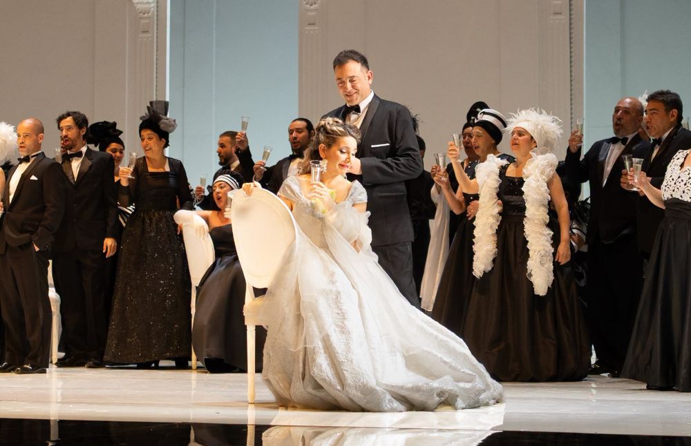 La agenda cultural de San Juan incluye una nueva función de La Traviata, la producción del Teatro Colón con la que el Teatro del Bicentenario celebra sus 10 años.&nbsp;