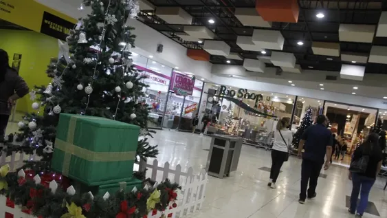 Fiestas: comercios quieren ampliar horarios, el gremio no dice qué hará