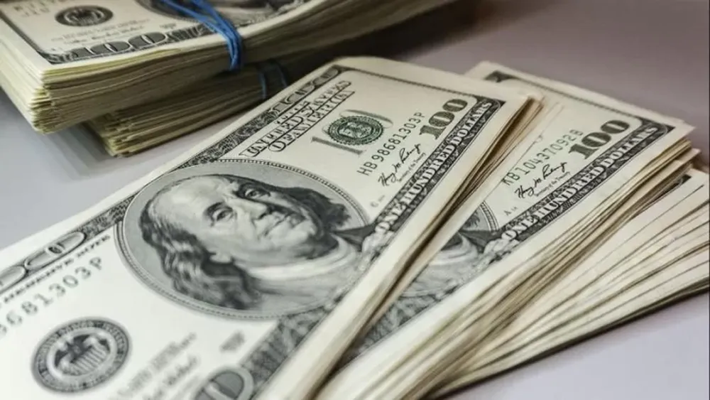 El dólar blue marca un nuevo récord y está cerca de llegar a $200