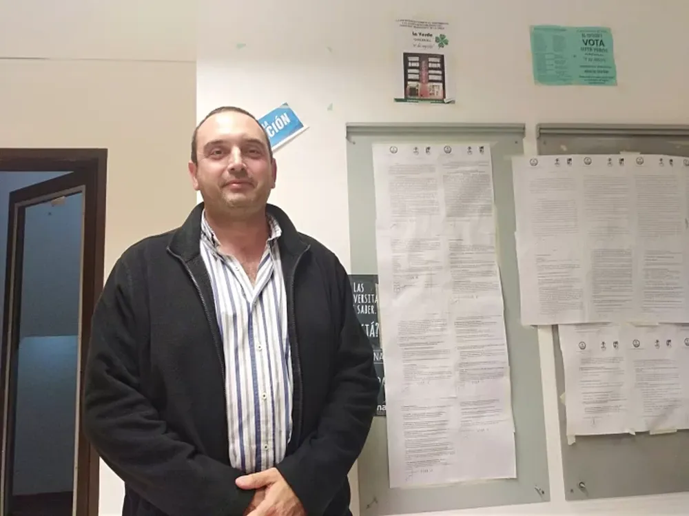 Elecciones en la UNSJ: hubo lío con una pegatina en El Palomar y todo terminó en una denuncia