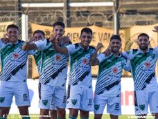 Viaje. El plantel de San Martín entrenará este jueves y luego viajará a Buenos Aires para jugar contra Midland. Viaje. El plantel de San Martín entrenará este jueves y luego viajará a Buenos Aires para jugar contra Midland.