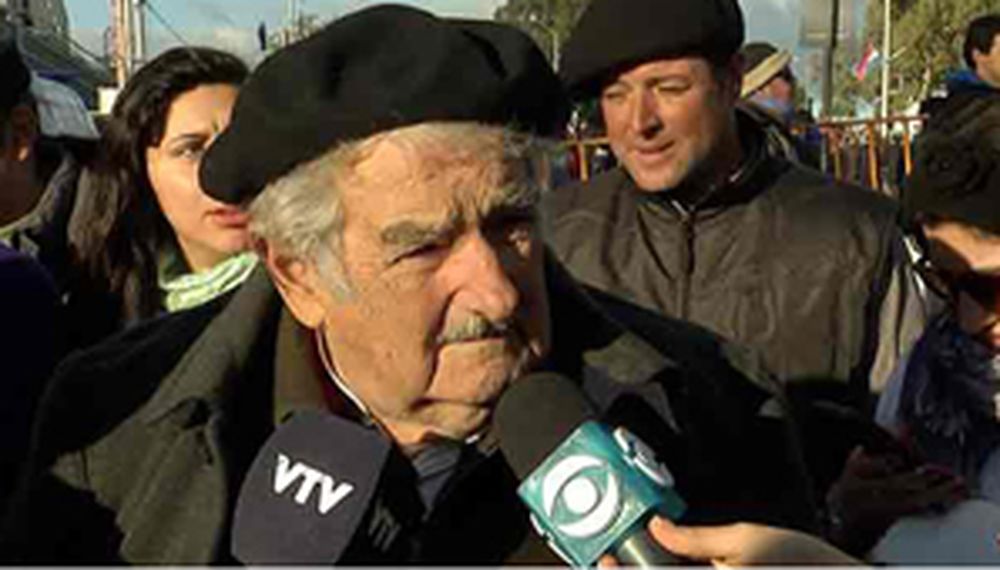 Otra de Mujica: “Maduro está loco como una cabra”