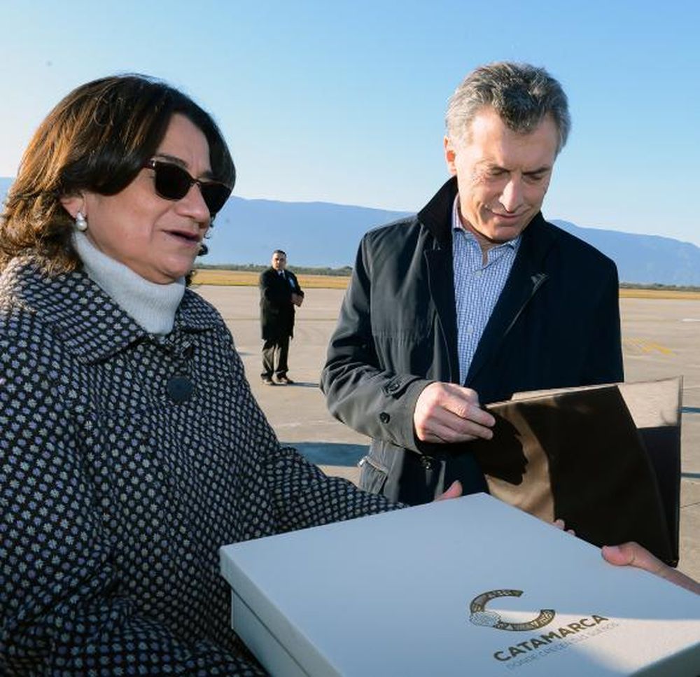 Macri dijo que “esconder las cosas debajo de la alfombra no genera soluciones”