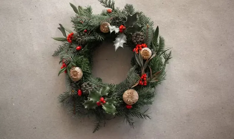 Decoración Navideña. Corona.-