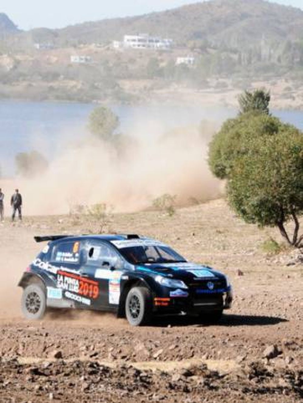 Abarca, quinto en el primer día de San Luis