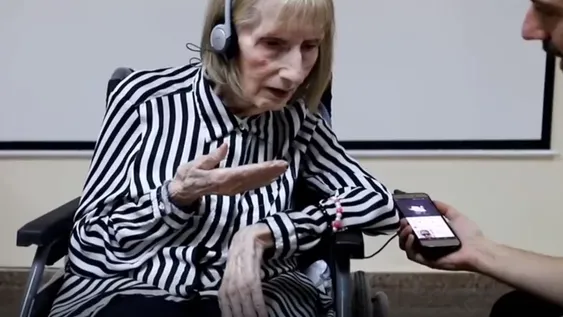 La increíble reacción de una mujer con Alzheimer al escuchar “El lago de los cisnes”