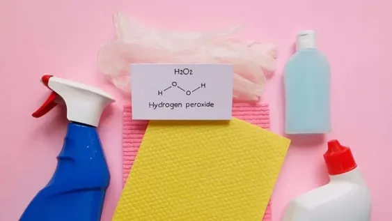 Lavandina y alcohol: ¿cuánto dura el efecto de las preparaciones con agua?