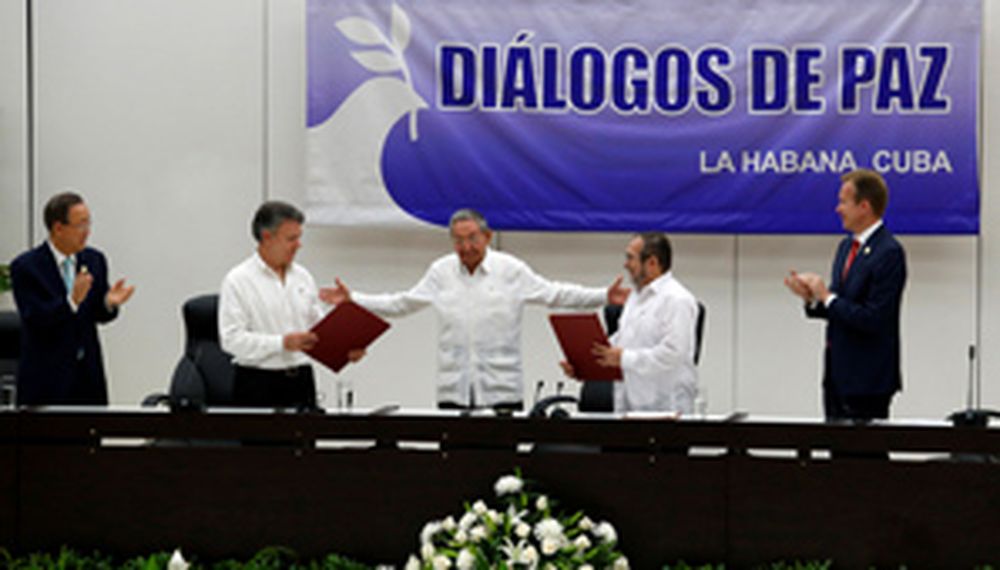 Colombia selló el cese del fuego definitivo entre Gobierno y FARC