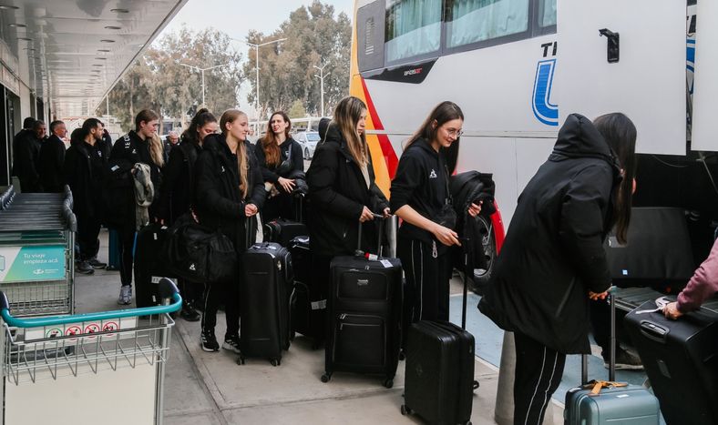 En San Juan. Las Panteras ya están en suelo sanjuanino y comenzaron a palpitar el Triangular con Chile y Venezuela en el Cantoni.