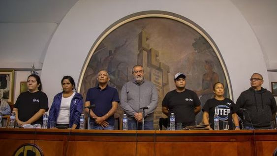 UNA VOZ EN EL TELÉFONO. El Gobierno intentó, sin éxito, frenar el paro de la CGT.