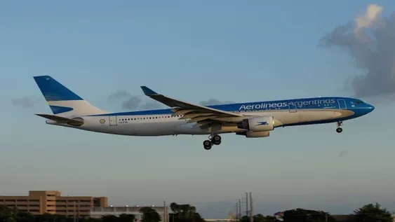 Aerolíneas suspende vuelos a Punta Cana, Cancún, Río de Janeiro y Santa Cruz de la Sierra
