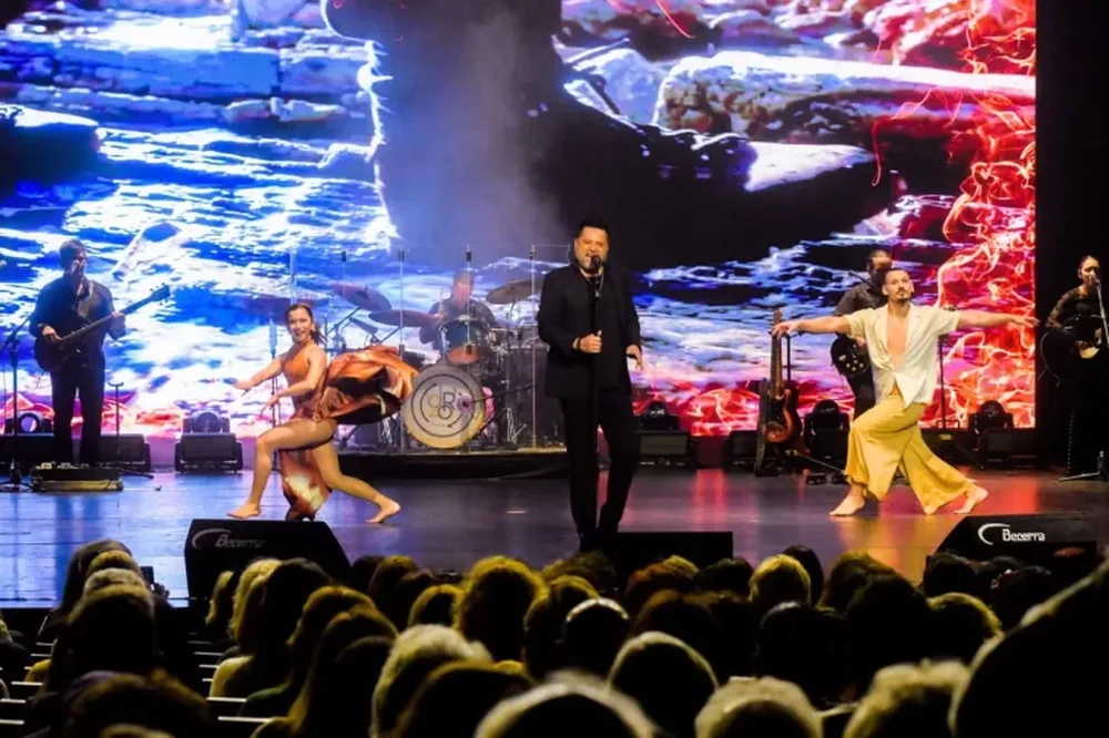 Jorge Rojas se presentó en el Teatro del Bicentenario el fin de semana pasado. (Foto Gentileza Ministerio de Turismo, Cultura y Deportes)