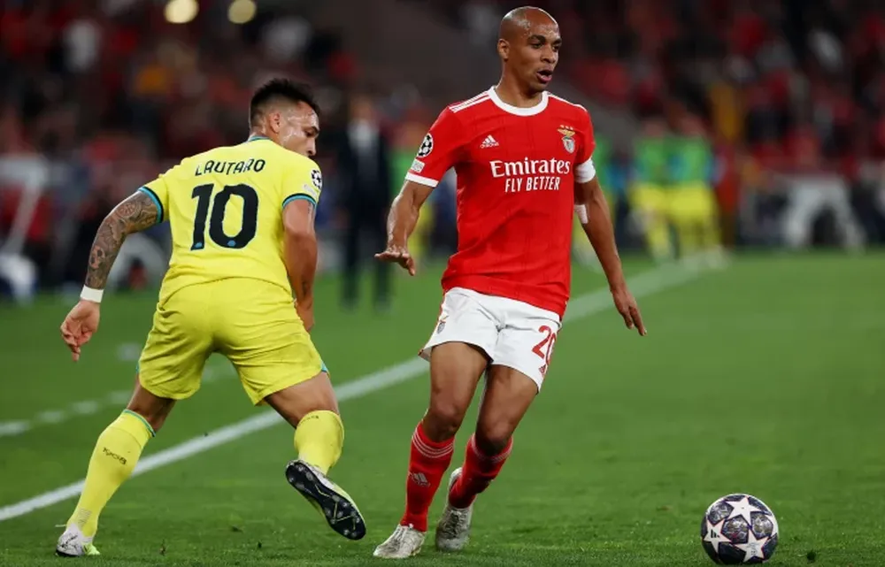 City e Inter ganaron la ida