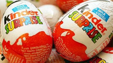 Chile prohíbe los Kinder Sorpresa y los juguetes en la “Cajita Feliz”