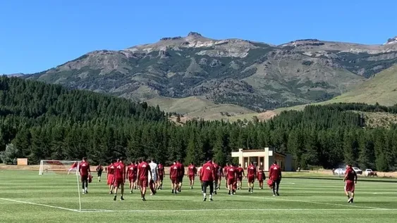 Quintero, recuperado, se suma a la pretemporada