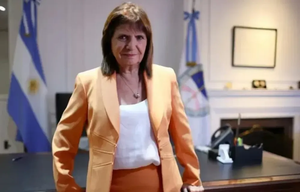 PATO AL AGUA. Bullrich se resistía a ser candidata pero ahora dice que si la mandan al ring está preparada y siempre va a las batallas más difíciles.