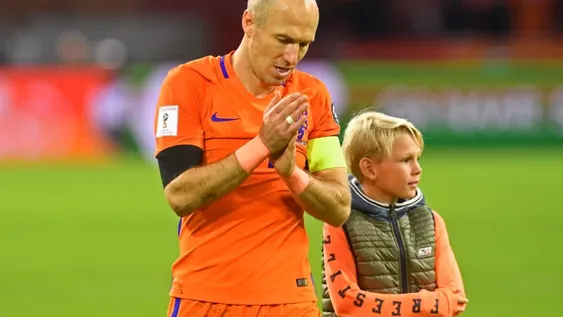 Holanda se quedó afuera y Portugal clasificó directamente