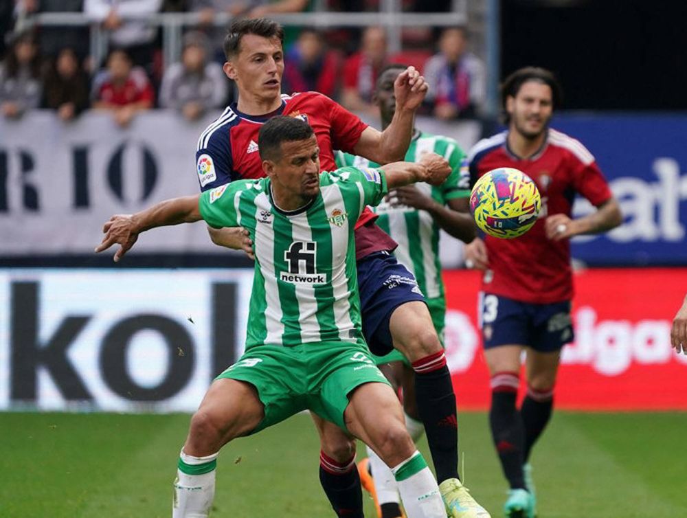 Betis no pudo con Osasuna pese al aporte de Rodríguez