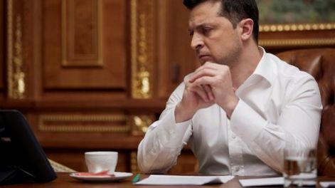 Zelenski le pidió a Francisco una mediación con Rusia