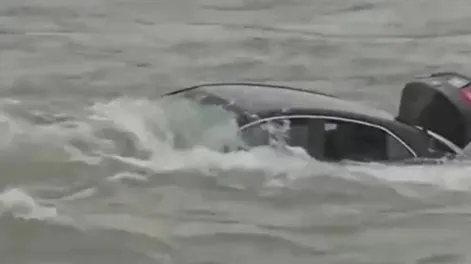 Una mujer murió al caer su auto al borde de las cataratas del Niágara