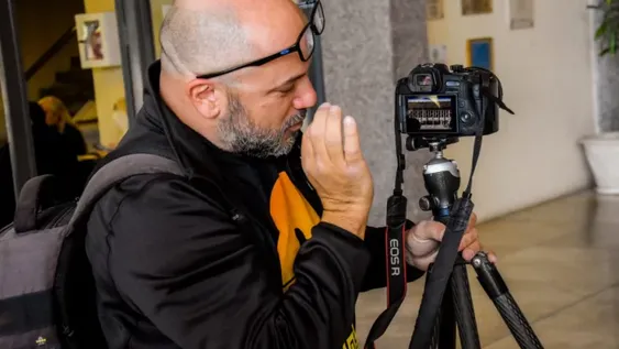 Roberto Conte, fotógrado de arquitectura italiano, fotografío el edificio del Auditorio Juan Victoria para incluir en su nuevo libro de distribución internacional.