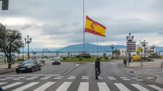 España comenzó un luto de 10 días por los muertos por coronavirus