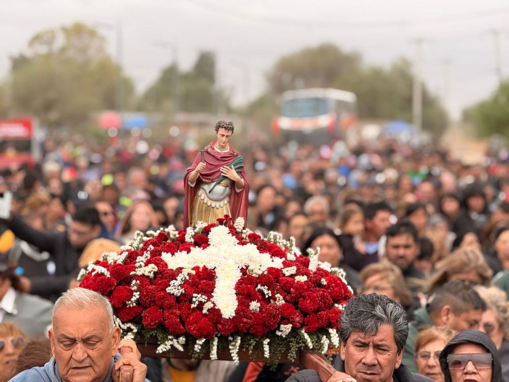 La procesión de San Expedito en la localidad de Bermejo, departamento Caucete, fue más multitudinaria que el año pasado.