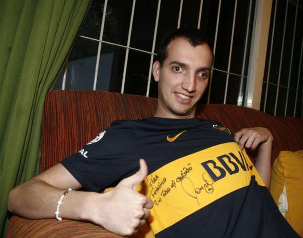 Riquelme lo sorprendió con una camiseta