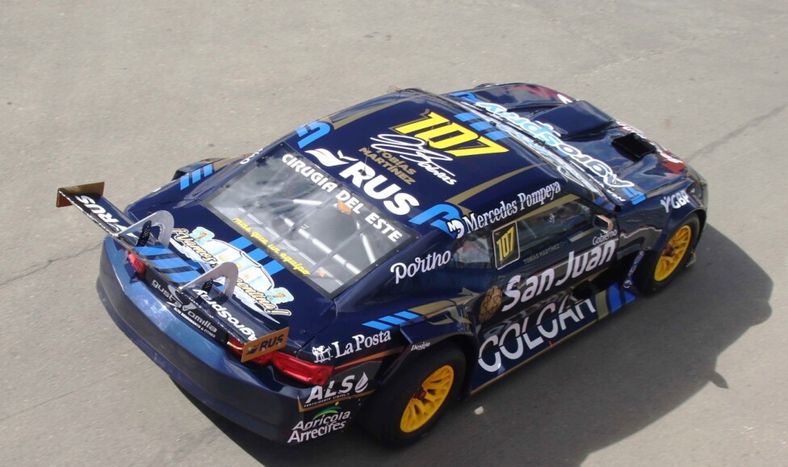 Prometedor. Tobías Martínez y su Camaro respondieron en Viedma en la clasificación del Turismo Carretera.