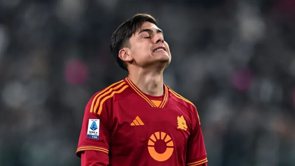 Paulo Dybala fue operado de la rodilla.