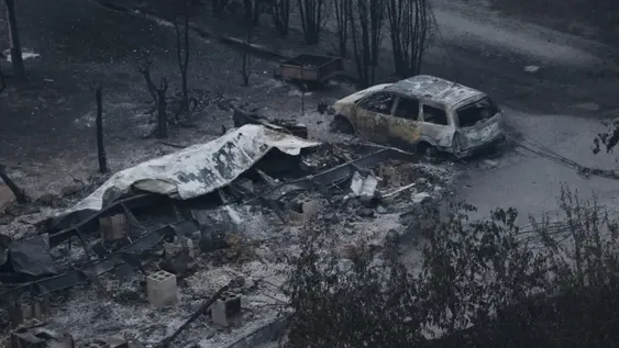 Incendios forestales dejaron más de 46 mil evacuados en Canadá