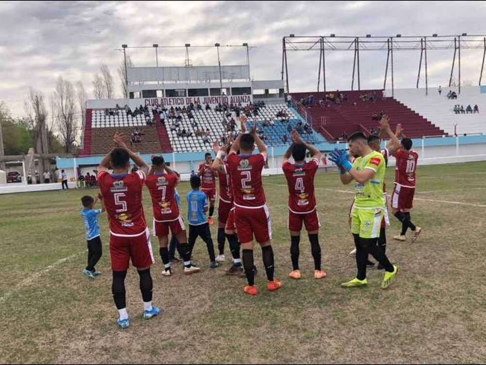 Alianza perdió el invicto y Colón lo alcanzó en la punta del campeonato