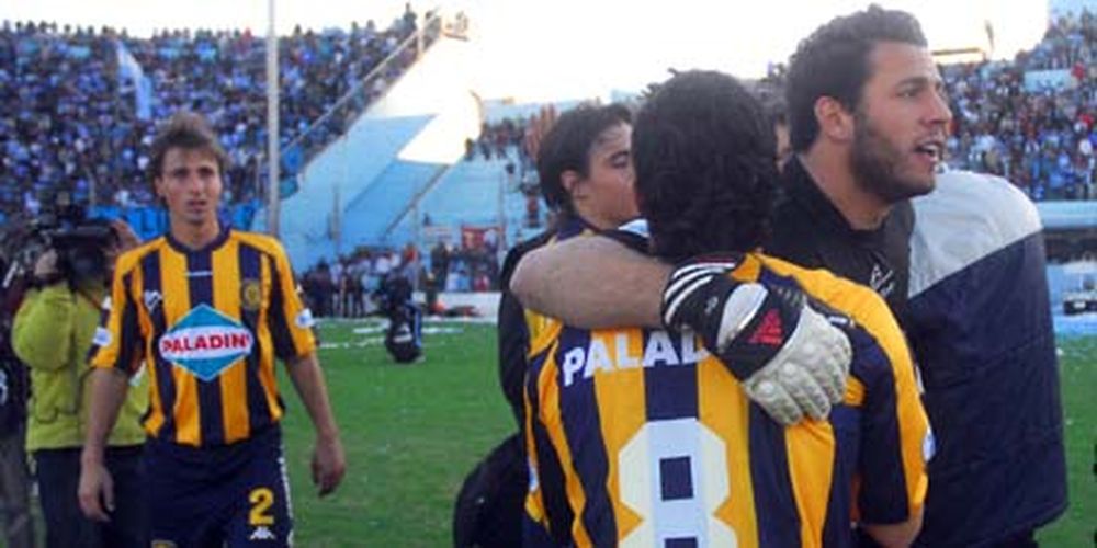 Rosario Central ganó en Córdoba y acaricia la permanencia en primera