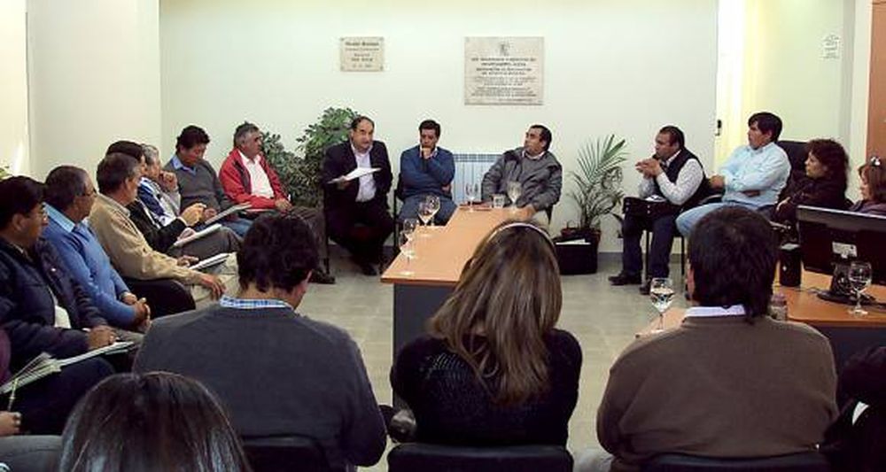 Contradicción por regalías en el Tribunal de Cuentas