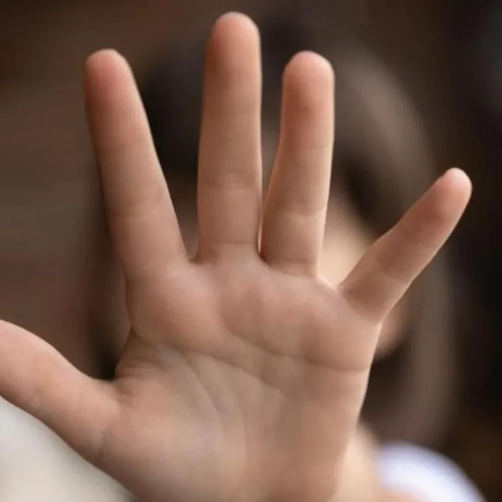 Condena sin cárcel para un abusador que dejó “un grave daño” en la salud mental de la víctima, de 10 años