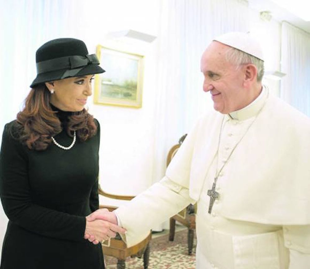 Cristina le pidió al Papa intermediar por Malvinas