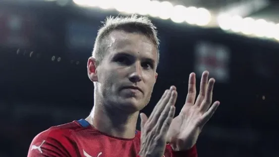 El futbolista checo Jakub Jankto reveló que es gay: “No quiero esconderme más tiempo”
