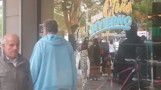 El comercio local tiene dificultades para stockearse por suba del dólar