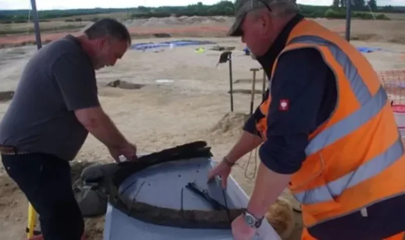 Hallaron en Escocia una rueda de carro de la Edad de Hierro