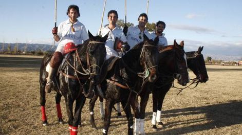 San Valentín es campeón invicto