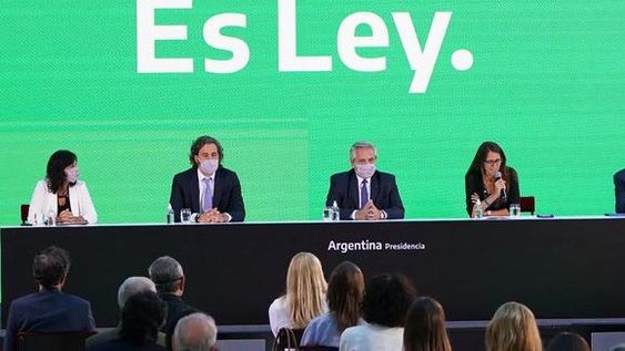 Alberto Fernández promulgó la ley del aborto: “Cumplí mi palabra”