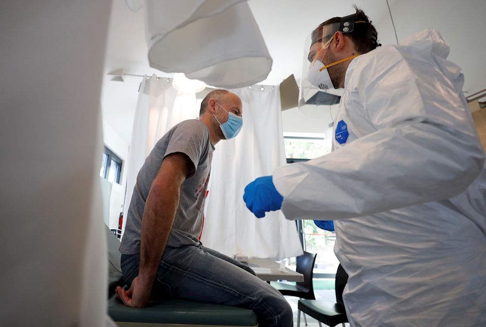 Europa marca un récord de casi 930.000 casos de coronavirus en una semana