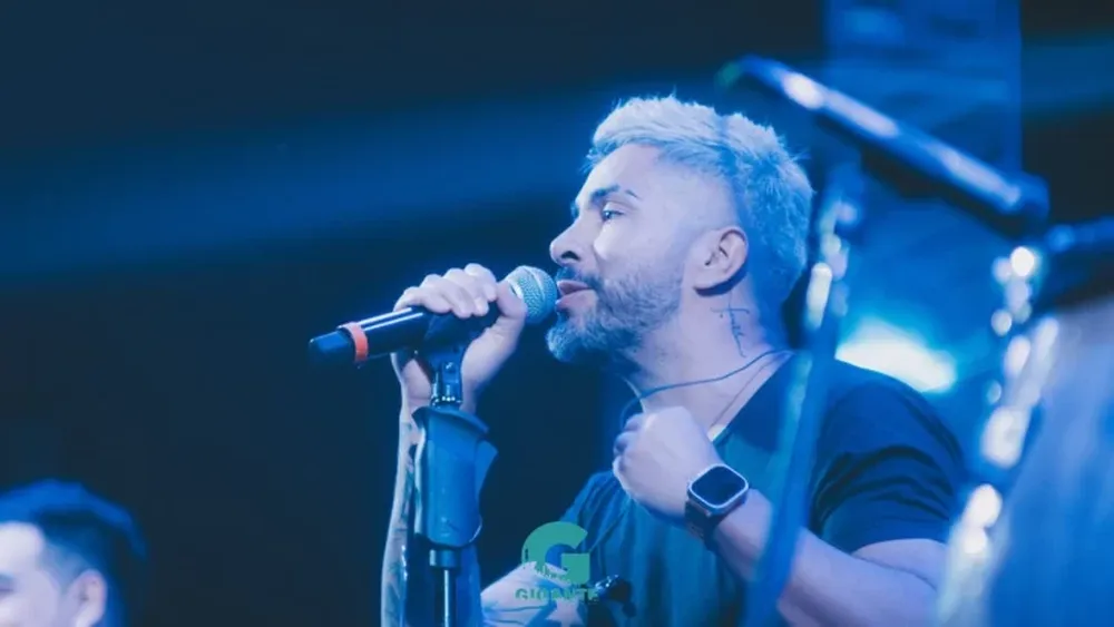 [VIDEO] Cómo está el cantante de Dale Q’ Va después accidentarse en pleno show