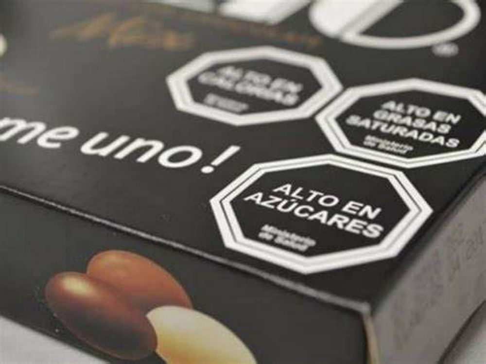 Se promulgó la Ley de Etiquetado Frontal: el Ejecutivo tiene 90 días para la reglamentación