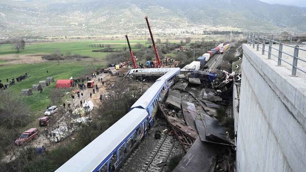 Grecia: al menos 32 muertos y más de 85 heridos heridos en un choque de trenes