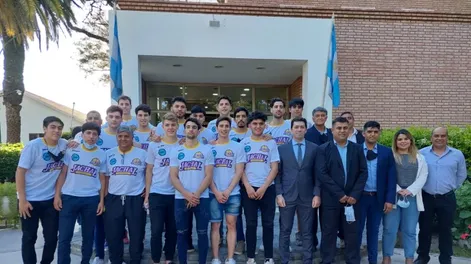 Con la base del plantel campeón y seis refuerzos, Jáchal BC se presentó en sociedad