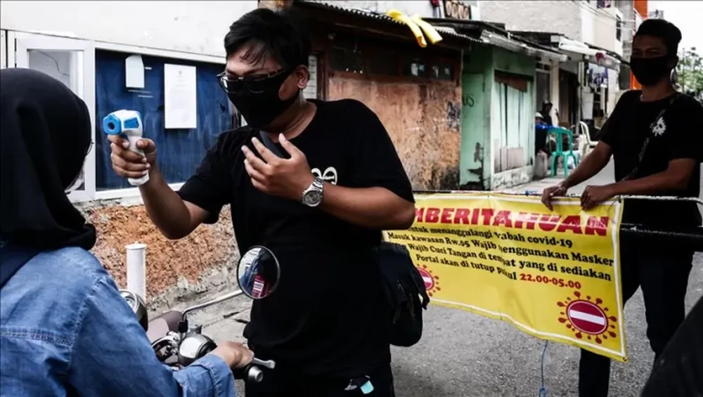 Indonesia halló una cepa de coronavirus 10 veces más infecciosa