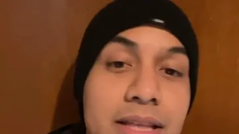 Se hizo la vasectomía sin decirle a su novia y ella quedó embarazada del mejor amigo de él